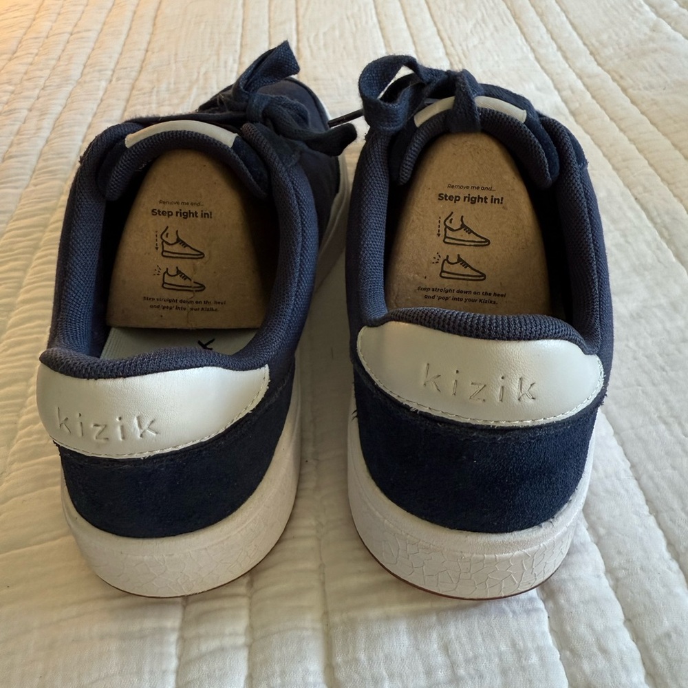 Kizik Unisex Navy Sneakers - Picture 3 of 5
